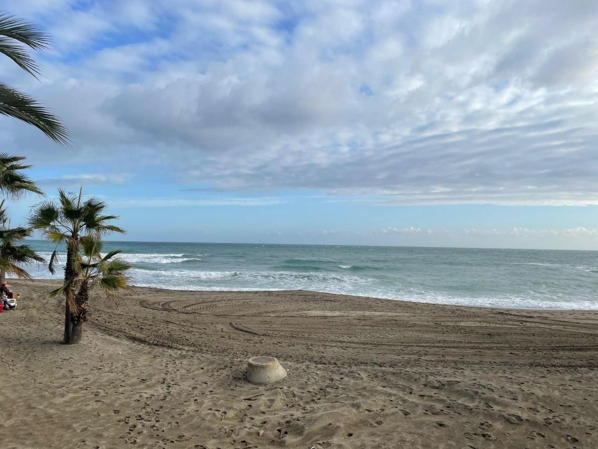 Beachfront 1Br Apartment In Center Of Marbella! Exterior photo