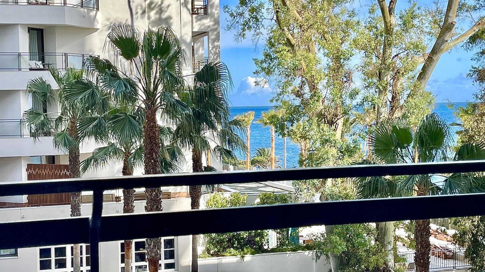 Beachfront 1Br Apartment In Center Of Marbella! Exterior photo