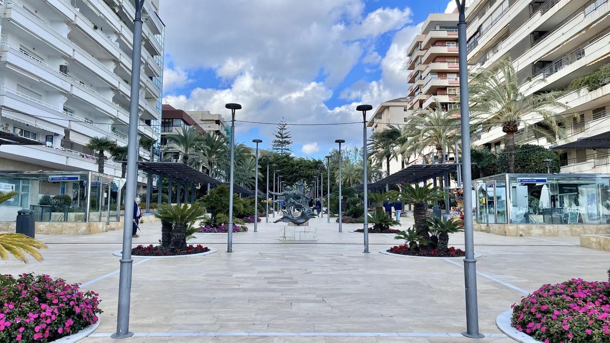 Beachfront 1Br Apartment In Center Of Marbella! Exterior photo